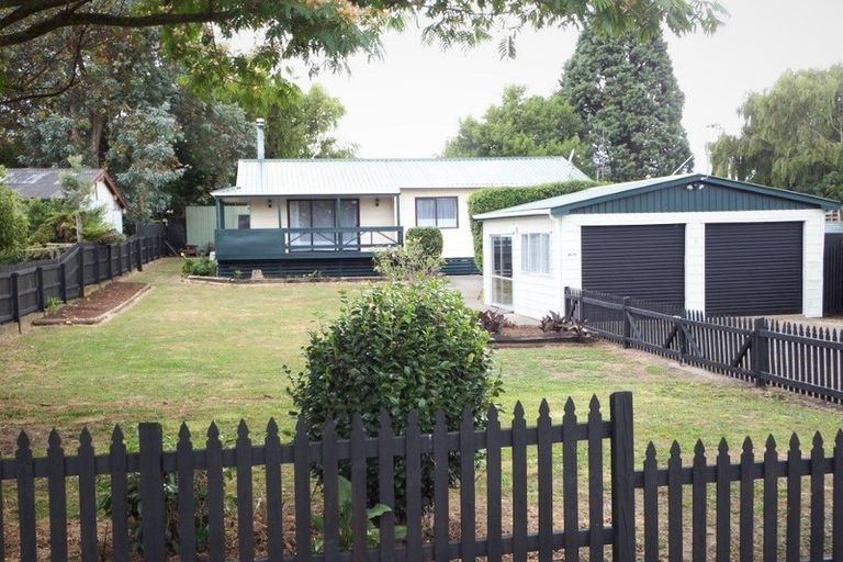 Photo of property in 19 Vera Street, Marton, 4710