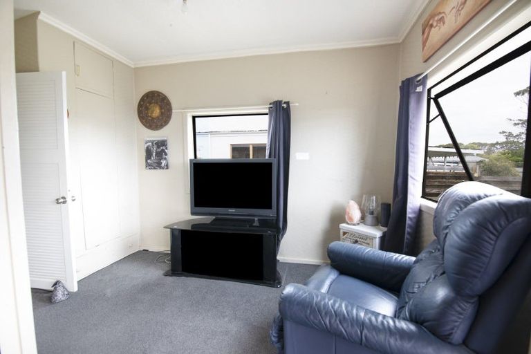 Photo of property in 30 Shrimpton Road, Haumoana, 4102