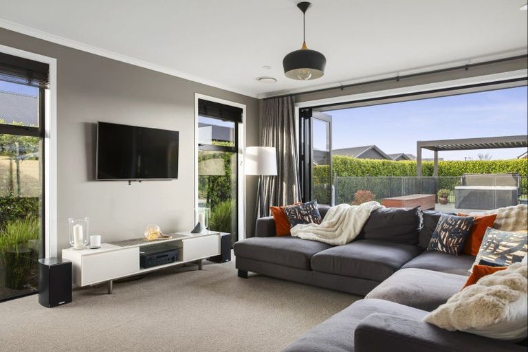 Photo of property in 42 Alan Livingston Drive, Cambridge, 3434