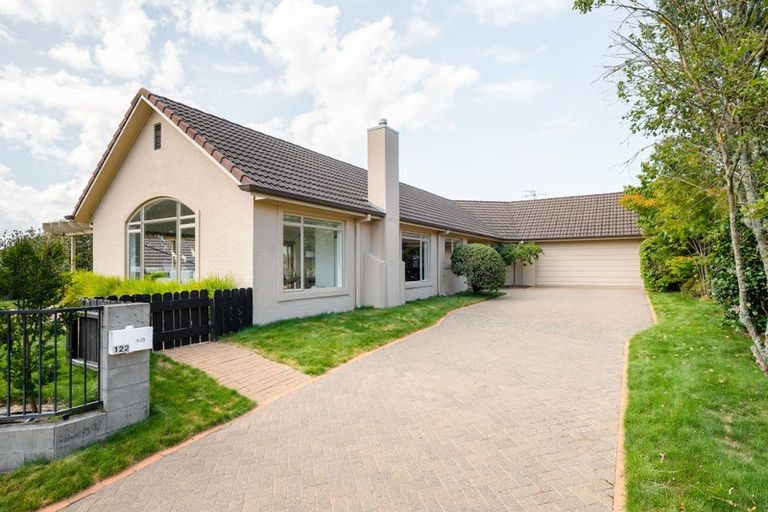 Photo of property in 122 Rototuna Road, Rototuna, Hamilton, 3210