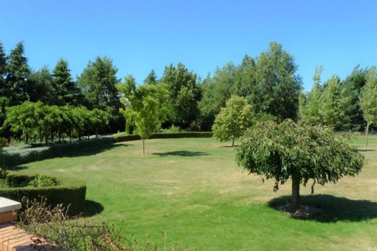 Photo of property in 10 Faith Place, West Melton, Christchurch, 7675