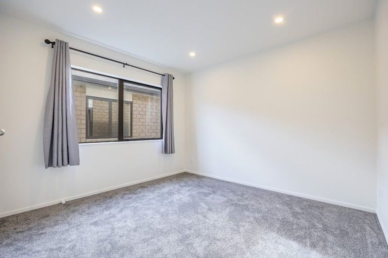 Photo of property in 1c Tudor Place, Mairangi Bay, Auckland, 0630