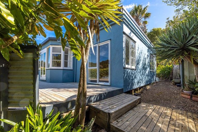 Photo of property in 10 Te Makiri Road, Onetangi, Waiheke Island, 1081