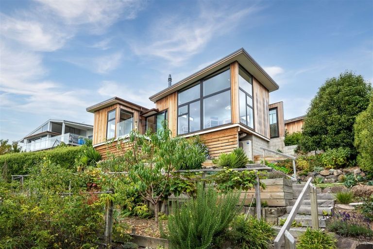 Photo of property in 45 Saint Andrews Hill Road, Mount Pleasant, Christchurch, 8081