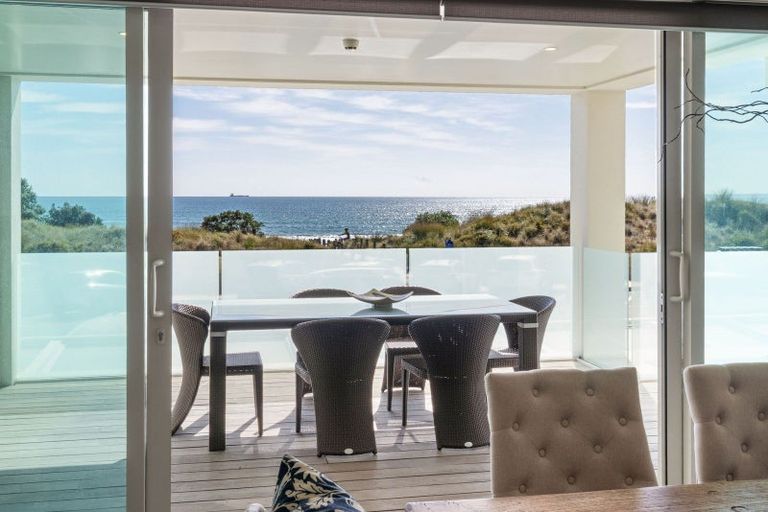 Photo of property in 2/154 Marine Parade, Mount Maunganui, 3116