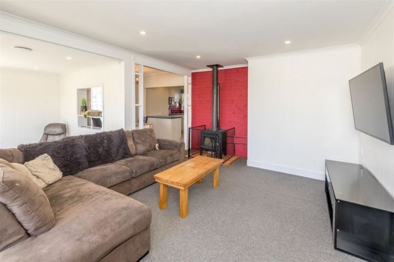 Photo of property in 3 Collingwood Street, Levin, 5510