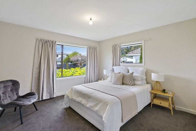 Photo of property in 31 Charlcott Street, Burnside, Christchurch, 8053