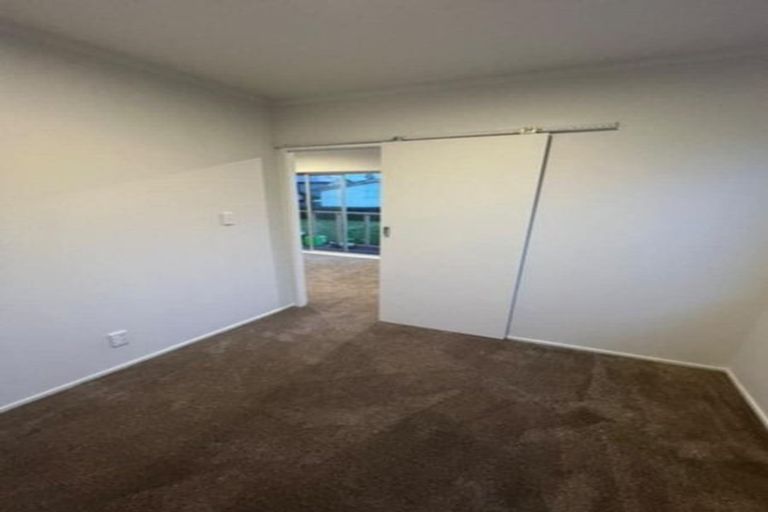 Photo of property in 40 Grove Road, Papakura, 2110