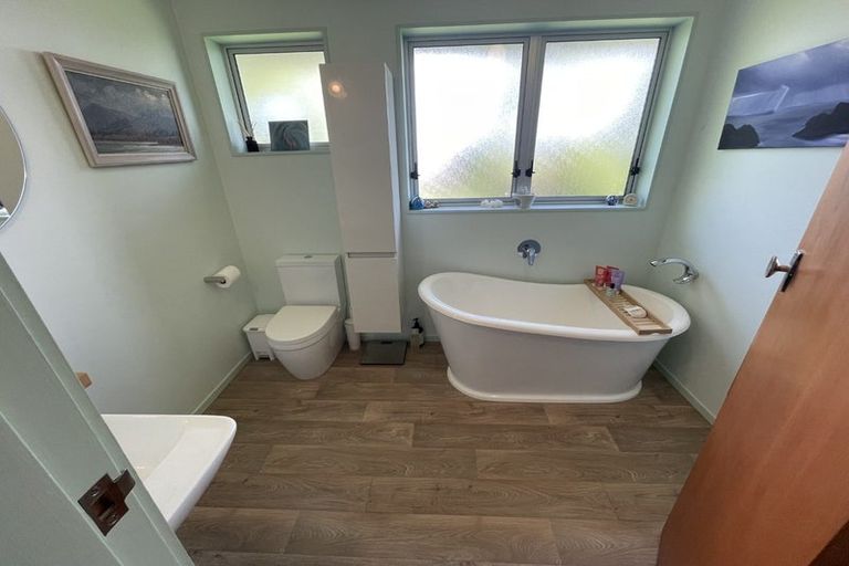 Photo of property in 68 Gurney Road, Kelson, Lower Hutt, 5010