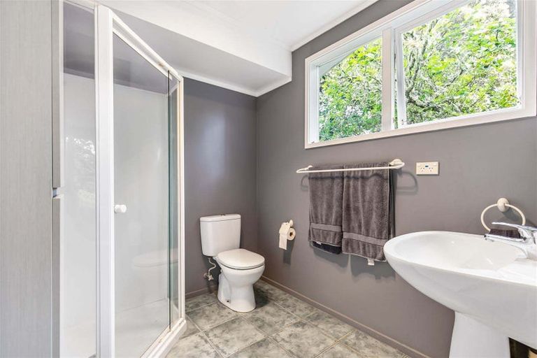 Photo of property in 1/24 Albany Highway, Greenhithe, Auckland, 0632