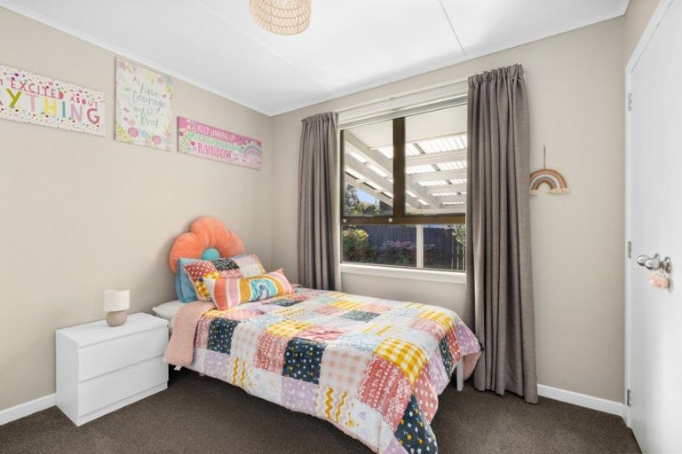 Photo of property in 22 Queen Road, Bellevue, Tauranga, 3110