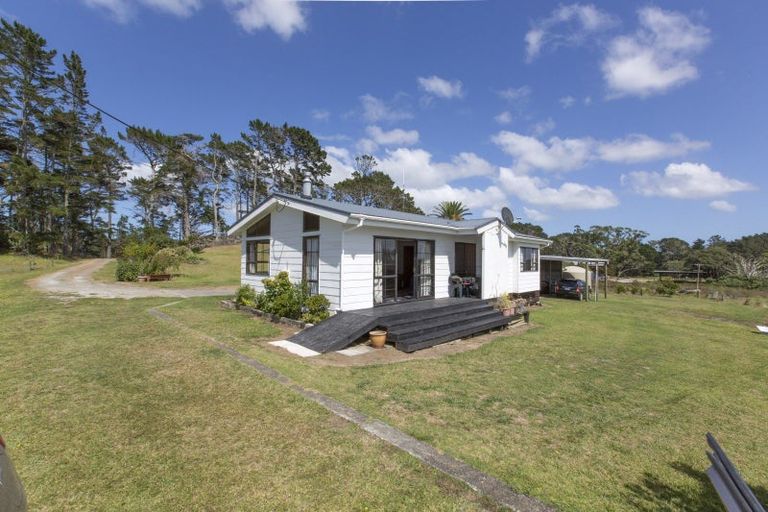 Photo of property in 5705 Pouto Road, Pouto, Te Kopuru, 0391