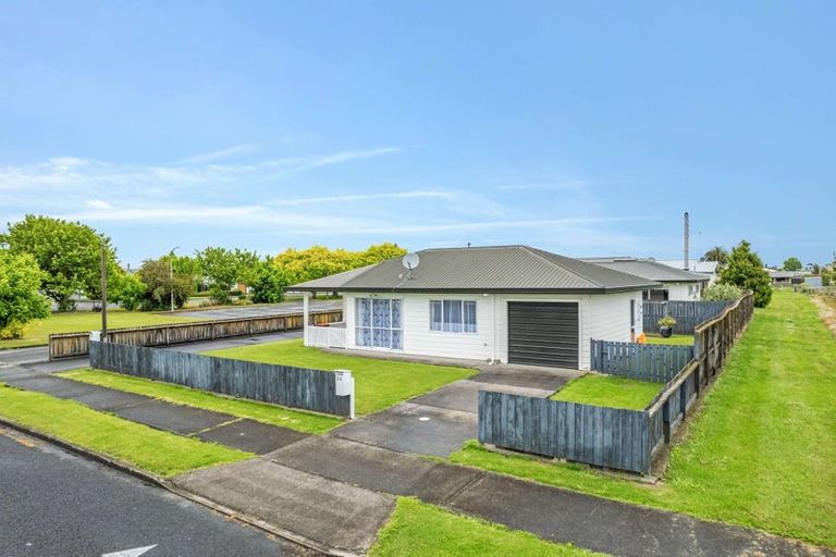 Photo of property in 2a Ranui Street, Ngatea, 3503