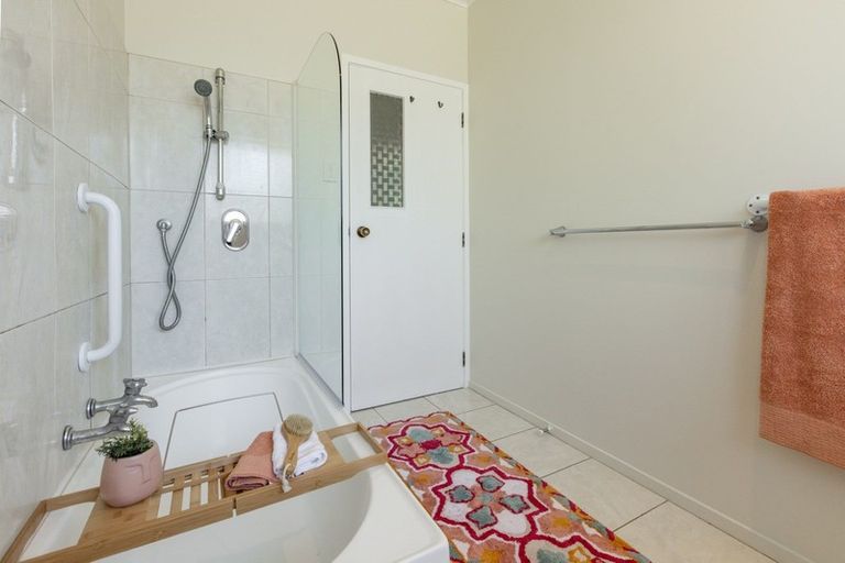 Photo of property in 400 Frimley Road, Frimley, Hastings, 4120