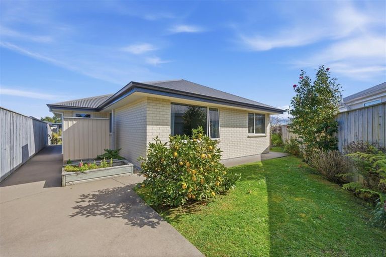 Photo of property in 1 Puketutu Grove, Motueka, 7120
