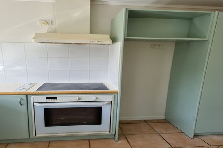 Photo of property in 1/7 Thurston Place, Bucklands Beach, Auckland, 2012