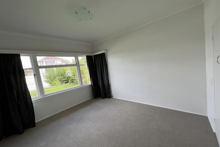 Photo of property in 2/5 Quebec Road, Milford, Auckland, 0620