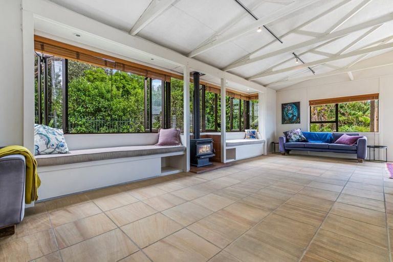 Photo of property in 170 Vipond Road, Stanmore Bay, Whangaparaoa, 0932