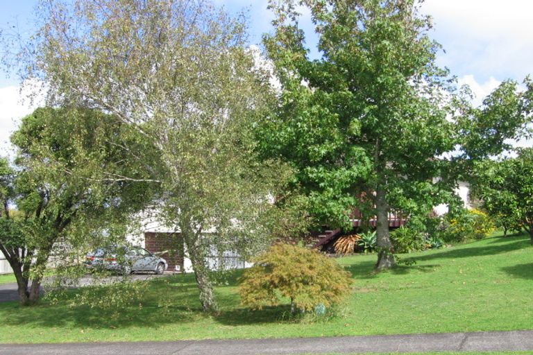 Photo of property in 5 Tyrian Close, Half Moon Bay, Auckland, 2012