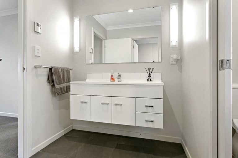 Photo of property in 33 Norfolk Drive, Cambridge, 3434