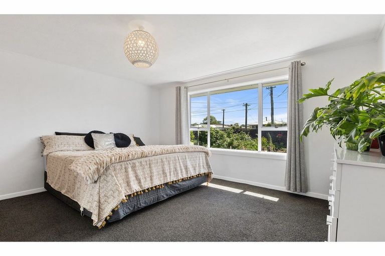 Photo of property in 72 Saint Johns Street, Woolston, Christchurch, 8062