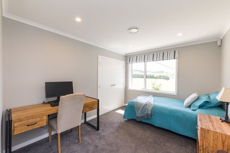 Photo of property in 467 Lees Road, Feilding, 4775
