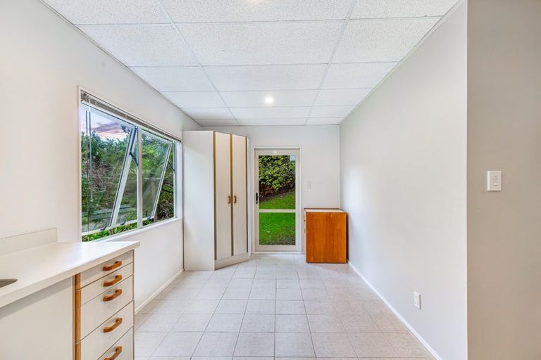 Photo of property in 834 West Coast Road, Waiatarua, Auckland, 0604