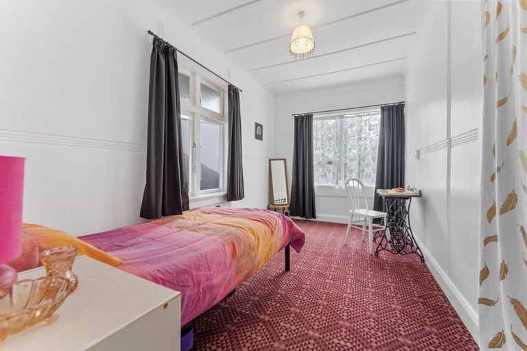 Photo of property in 31 Young Street, New Plymouth, 4310