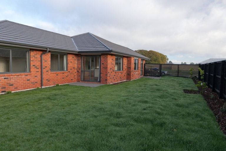 Photo of property in 32 Burford Way, Rolleston, 7615