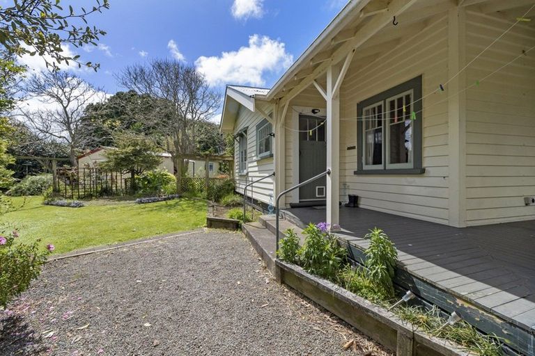 Photo of property in 85 South Road, Manaia, 4612