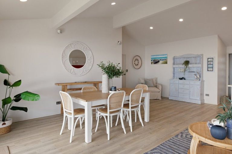 Photo of property in 355 Pukehina Parade, Pukehina, Te Puke, 3189