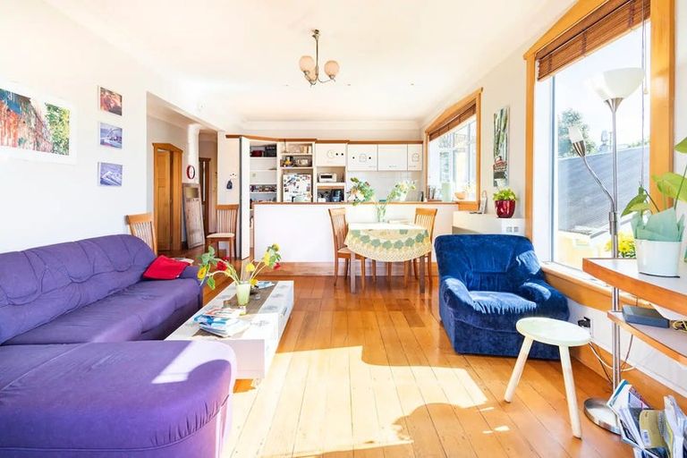 Photo of property in 57 View Road, Houghton Bay, Wellington, 6023