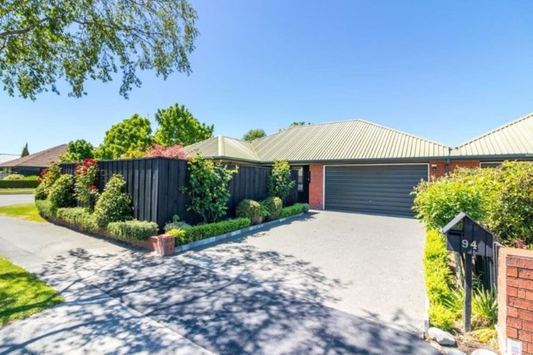 Photo of property in 94 Apsley Drive, Avonhead, Christchurch, 8042