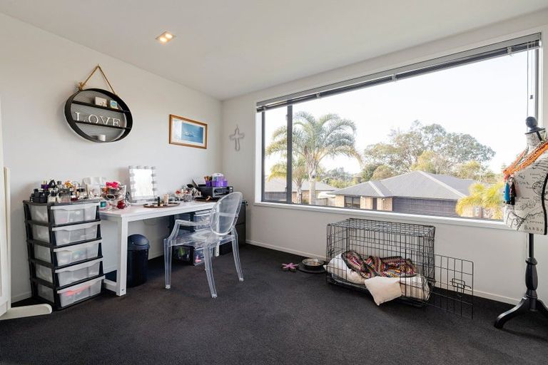 Photo of property in 4 The Palms, Rototuna, Hamilton, 3210