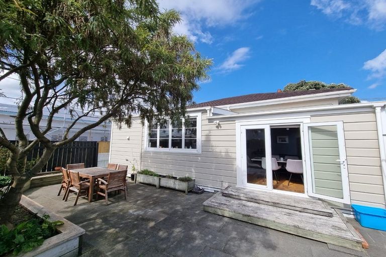 Photo of property in 3 Central Terrace, Alicetown, Lower Hutt, 5010
