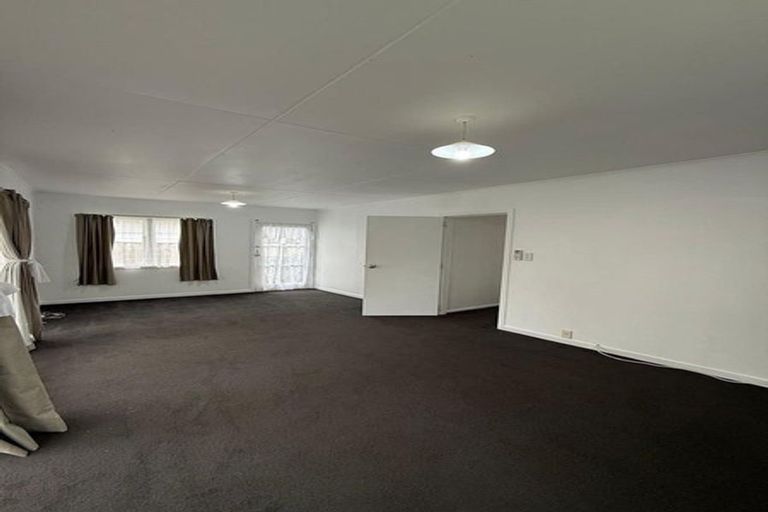 Photo of property in 9 Edwin Freeman Place, Ranui, Auckland, 0612