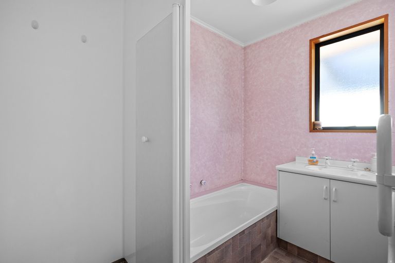 Photo of property in 116a Tarbert Street, Alexandra, 9320