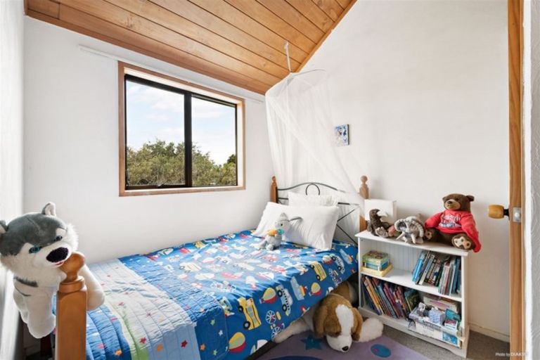 Photo of property in 36 White Heron Drive, Massey, Auckland, 0614