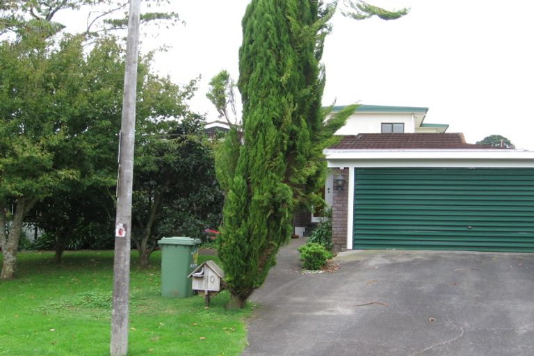 Photo of property in 10 Ganymede Place, Half Moon Bay, Auckland, 2012