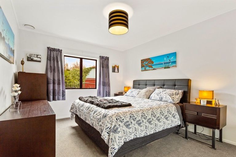 Photo of property in 16 Dale Road, Whenuapai, Auckland, 0618