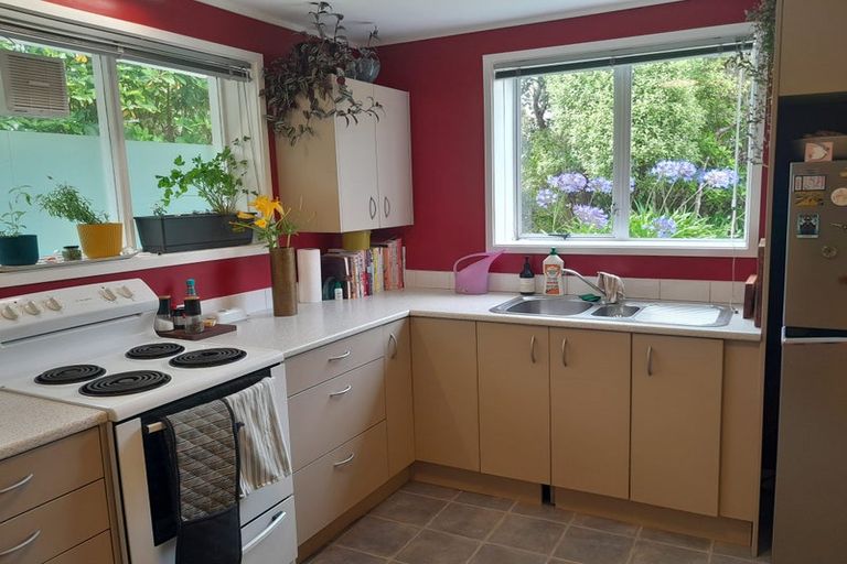 Photo of property in 12 Cheshire Street, Wilton, Wellington, 6012