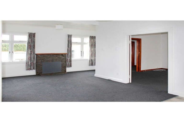 Photo of property in 47 Fitzroy Street, Terrace End, Palmerston North, 4410