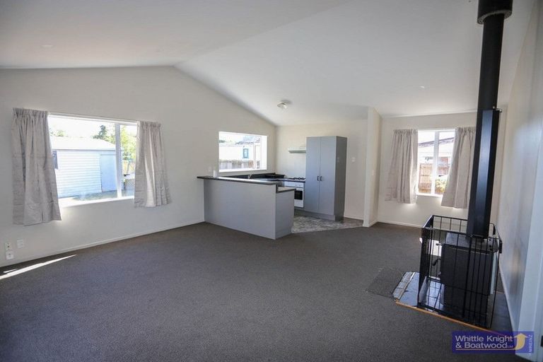 Photo of property in 190a Wainoni Road, Avondale, Christchurch, 8061