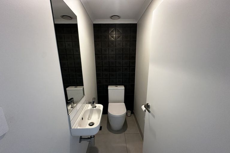 Photo of property in 4 Malcolm Calder Road, Hobsonville, Auckland, 0616