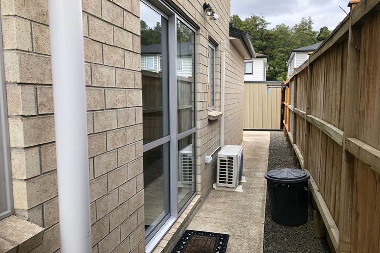 Photo of property in 20 Drumbuoy Drive, Flat Bush, Auckland, 2019