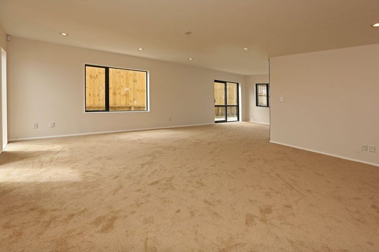 Photo of property in 95 Waitaki Street, Henderson, Auckland, 0612