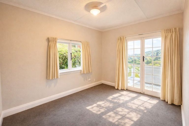 Photo of property in 108 Mortimer Terrace, Brooklyn, Wellington, 6021