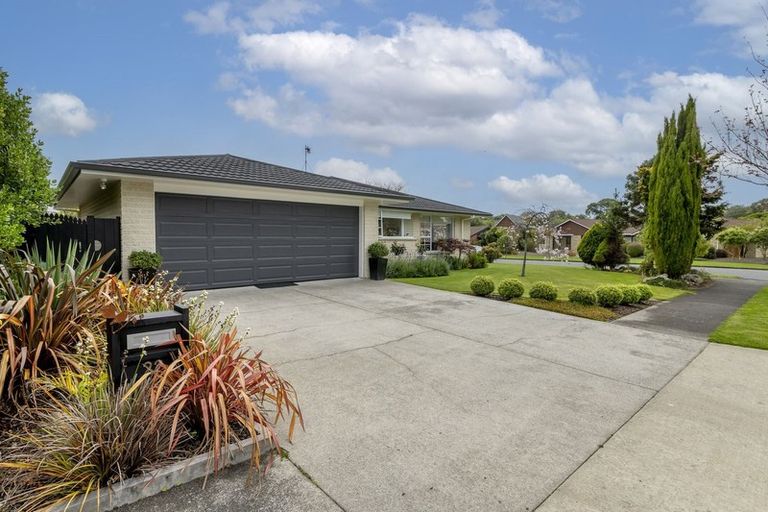 Photo of property in 22 Awanui Drive, Waikanae, 5036