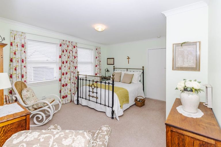 Photo of property in 17 Windsor Road, Maeroa, Hamilton, 3200