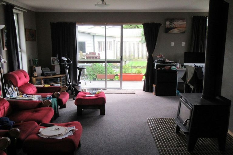 Photo of property in 24 Paul Street, Waimate, 7924
